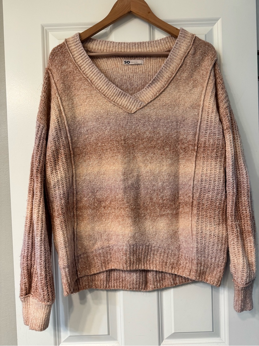 SO Women's V-Neck Ombre Blush and Beige Sweater